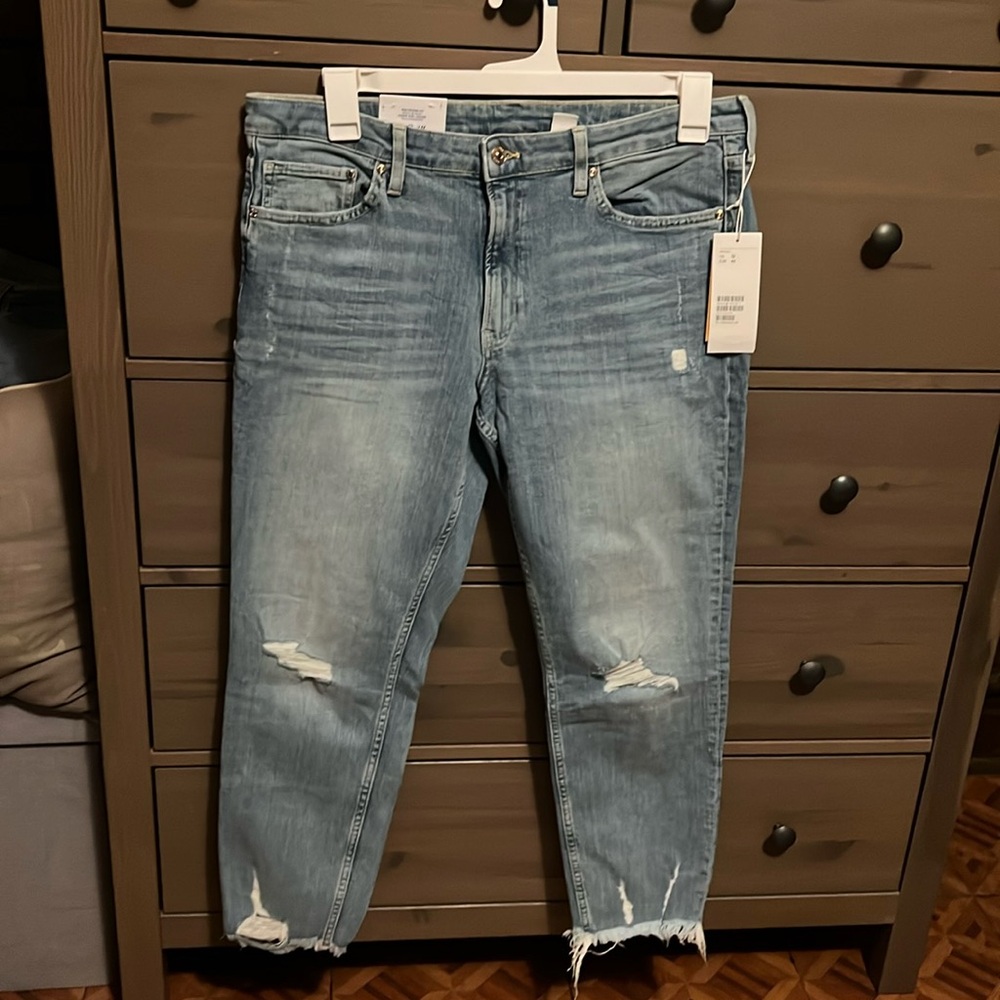 Girlfriend fit  regular waist jeans by H&M